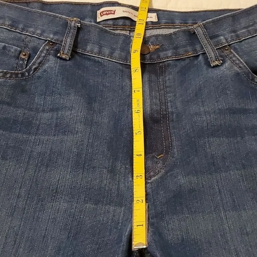 Levi's 505 Relaxed Fit Medium Wash Blue Jeans Size 20 Husky